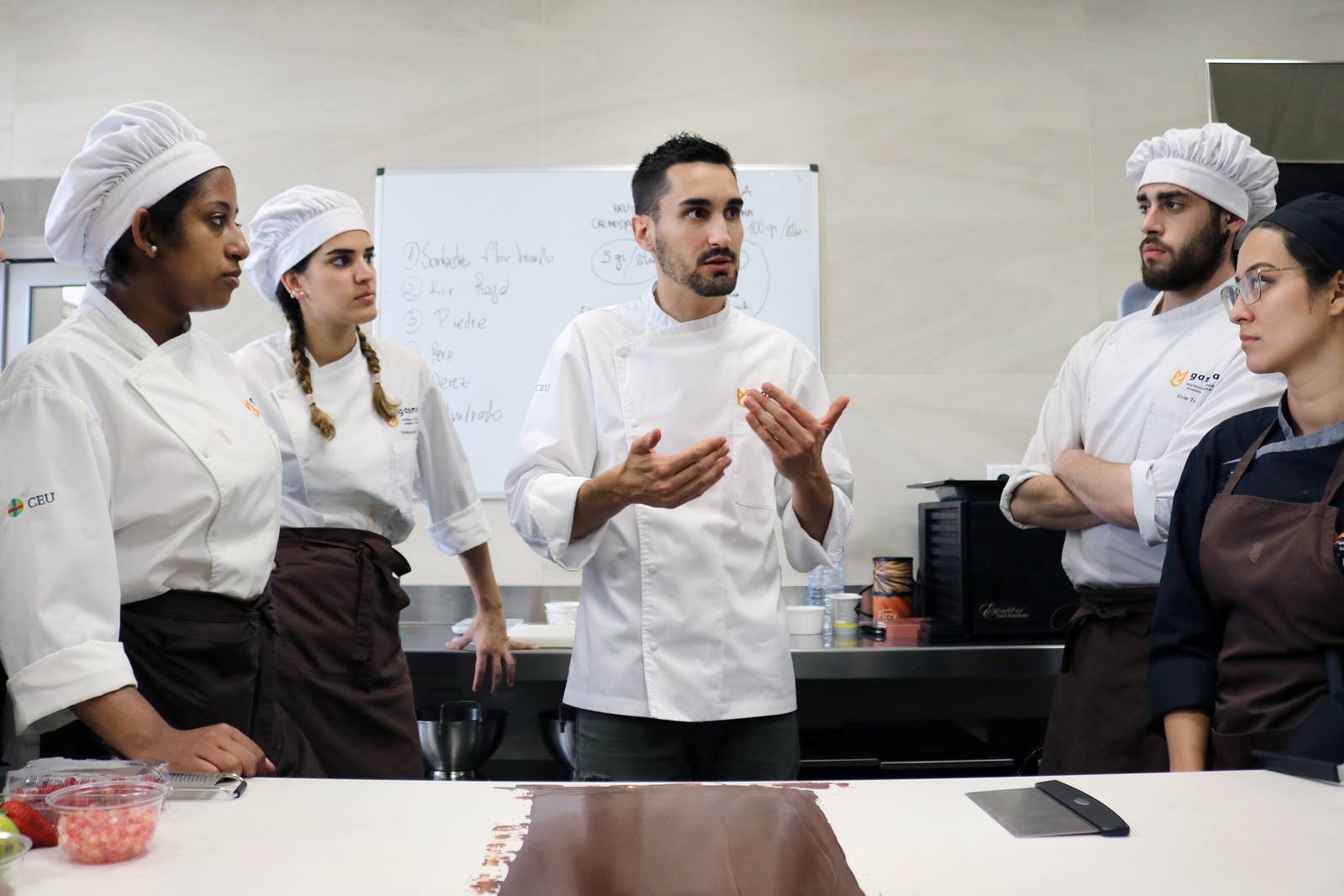 Yasmine el Mekati during a pastry lesson