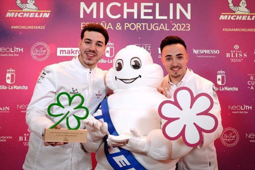 Javi Sanz y Juan Sahuquillo con sus estrellas Michelin