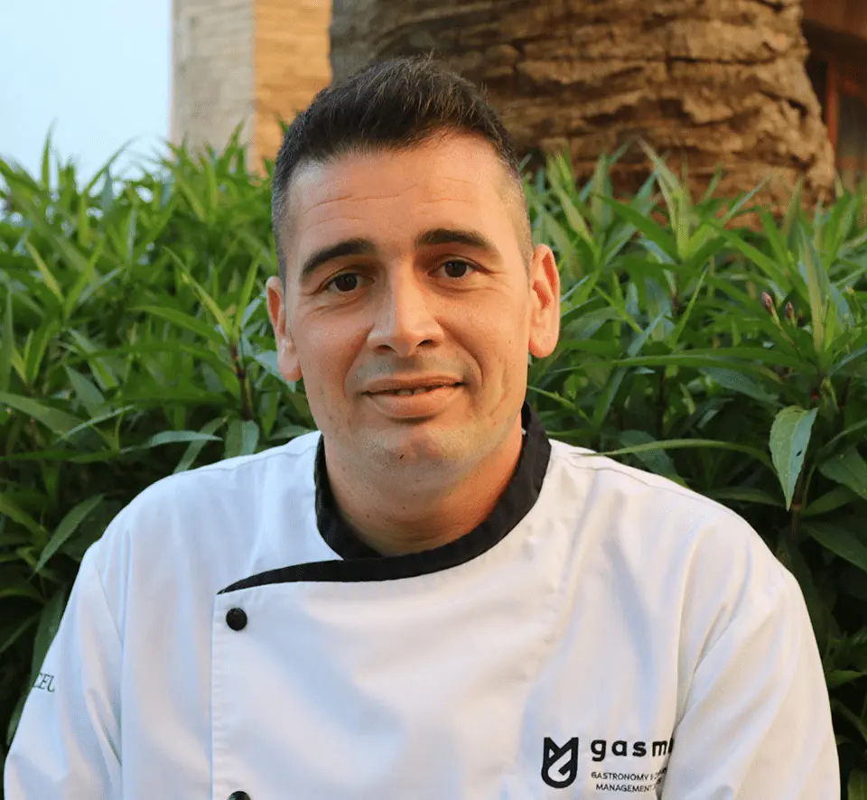 ferran crop